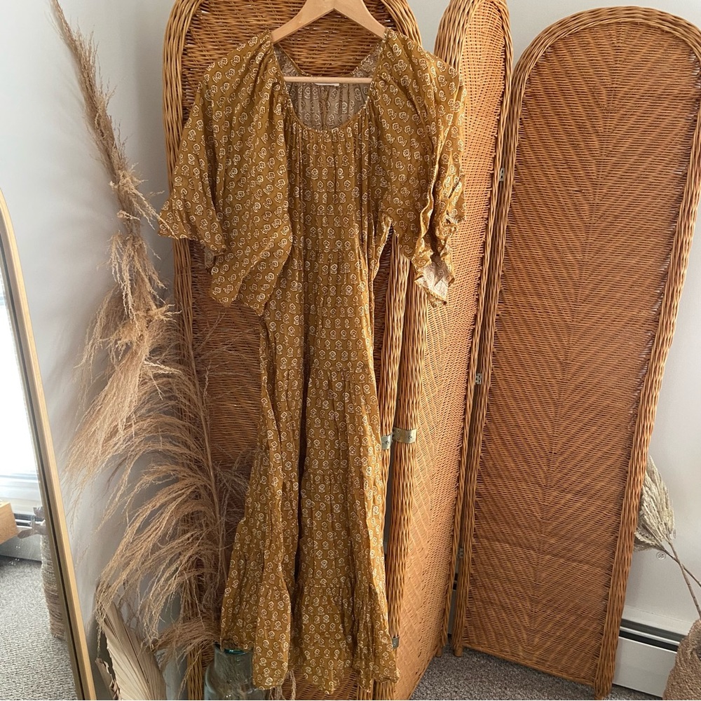 Sorell Doen dress in golden - Picture 3 of 11